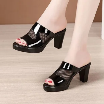 Женские летние сетчатые тапочки, новые комфортные туфли на высоком каблуке с толстой подошвой, легкие сандалии на толстом каблуке Pantufa Feminina 0